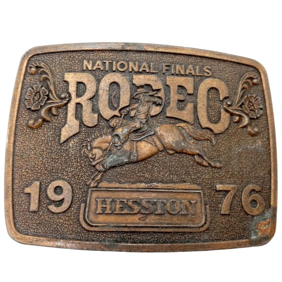 1976 NFR Rodeo Belt Buckle Saddle Bronc Cowboy Na… - image 1