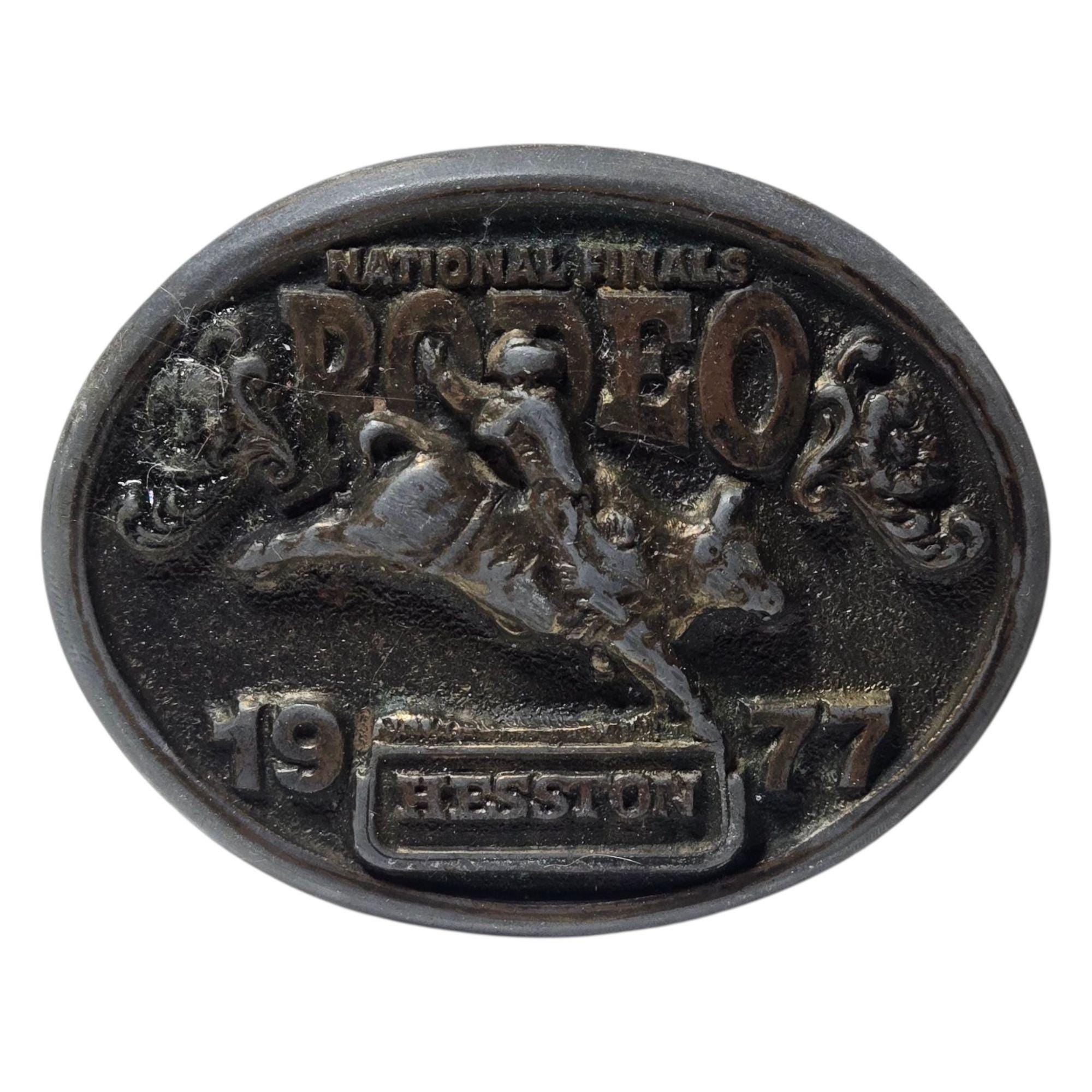 1977年ナショナル・ファイナルズ・ロデオ・ベルト・バックル・ブル