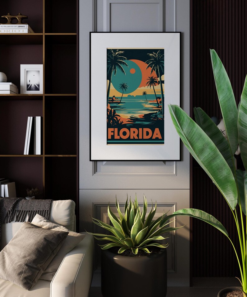 Peut inclure: Une affiche de style r&eacute;tro avec un coucher de soleil bleu et orange sur une plage avec des palmiers. Le texte "FLORIDA" est en lettres orange en bas de l'affiche.