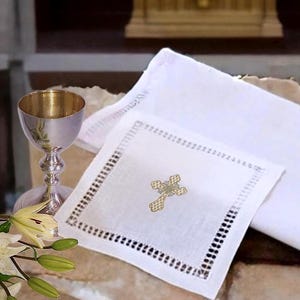 Altar corporal Cloth cross embroidery Holy communion Eucharist Celebration Baptism Lord’s Supper Bread tray communion wafers cover