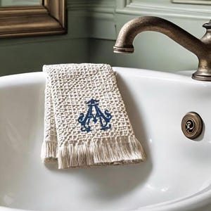 Toalla de lino con tejido de gofre bordada personalizada Toalla de piqué personalizada Toalla de baño Decoración de baño Servierttes de toilette Brodée Bain