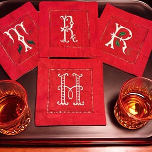 Christmas embroidered cocktail Napkins Linen hemstitched Monogram mistletoe holiday cocktail Napkins brodées Aperitivo hostess gift coasters