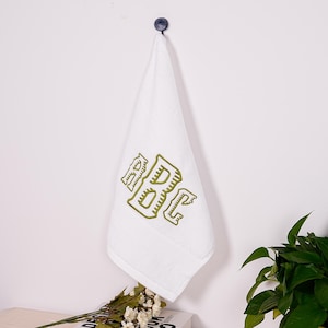 Custom Embroidered Hand Towels, Costom Towel, Personalized Hand Towel, Towel with Letter, Monogrammed Hand Towel, Bathroom supplies