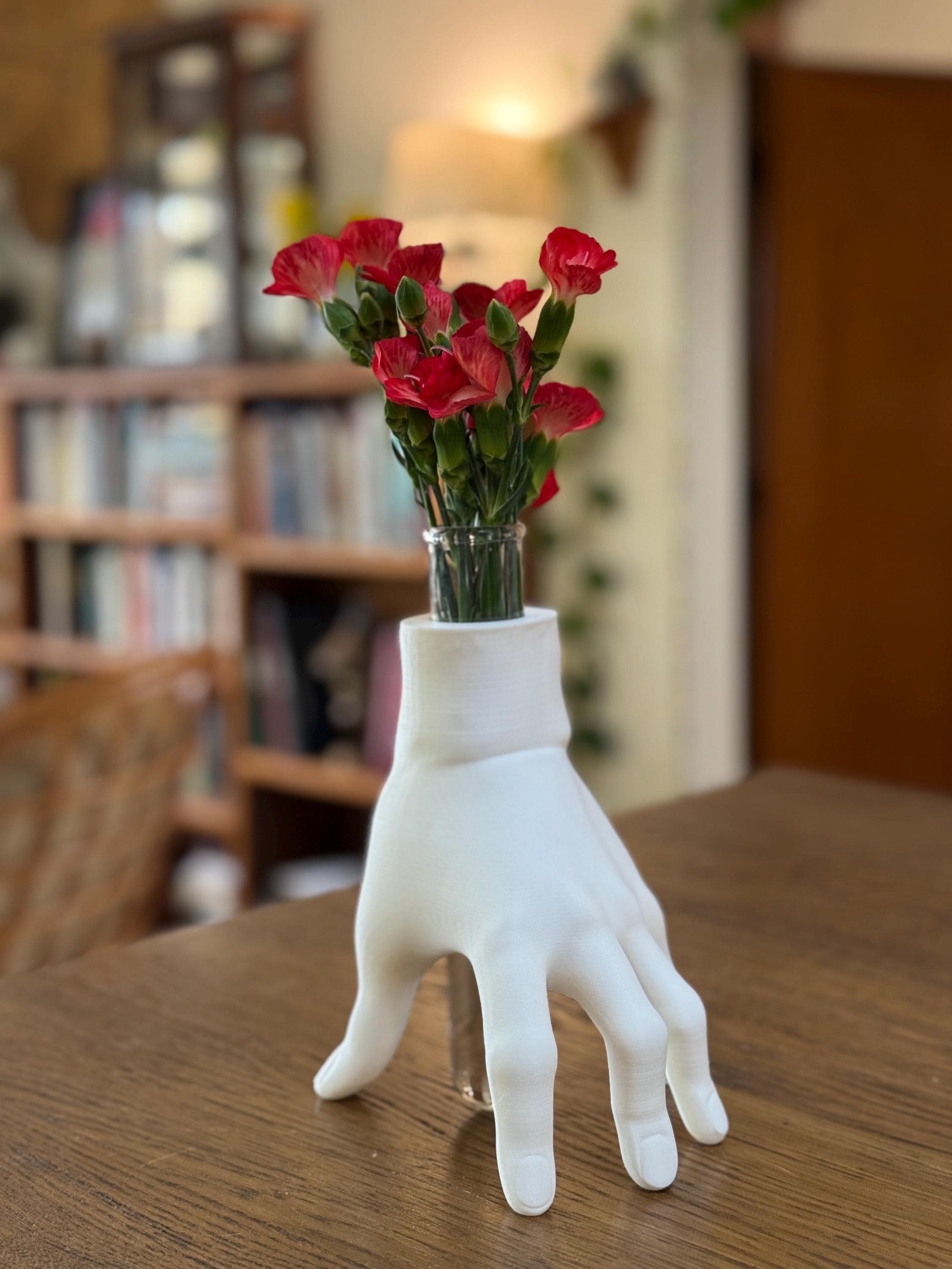 【William Adams】 透かしのビスケットスタンド 25cm Addams Family “thing” Hand Vase – 3D Printed Planter or Flower