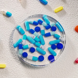 EARLYBIRD 50% off! Blue Pill Resin Coasters - Artisan Coaster,Gift for Nurse & Doctors,Nurse Graduation Gift,Pharmacy Coaster,Desk Accessory