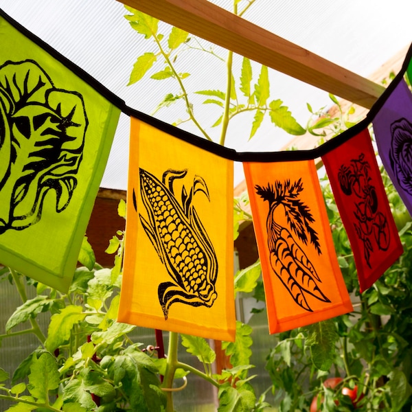 Vegetable Flags - Vegetable Bunting - Garden Flags - Greenhouse - Farmer's Market - Kitchen Garden - Vegetable Print - Flags - Prayer Flags