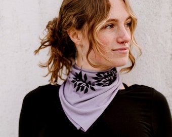 Hand Printed Bandana, Allium Bandana hand printed with black ink, Soft Jersey Bandana, Botanical Bandana, Lavender scarf, Light purple scarf