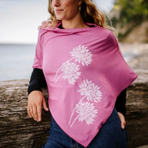 Allium Poncho white ink Flower Print Poncho Cover Up Beach Wrap Lightweight Poncho Shawl Workout Coverup Yoga Wrap Pink image 1