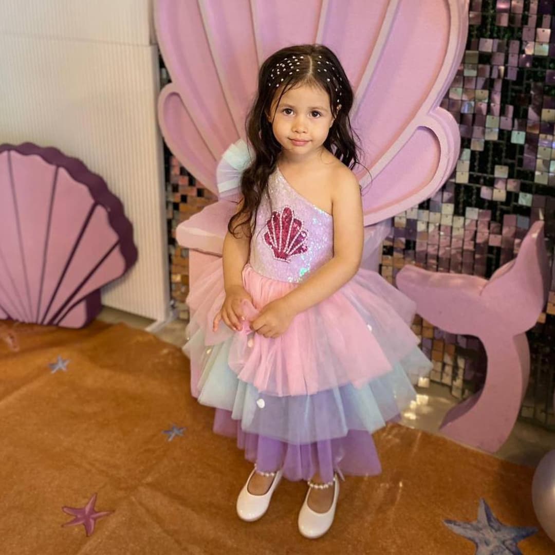 Junior Bridesmaid Sequin Mermaid Dress – Ideal for Under the Sea Themes & Holiday Parties