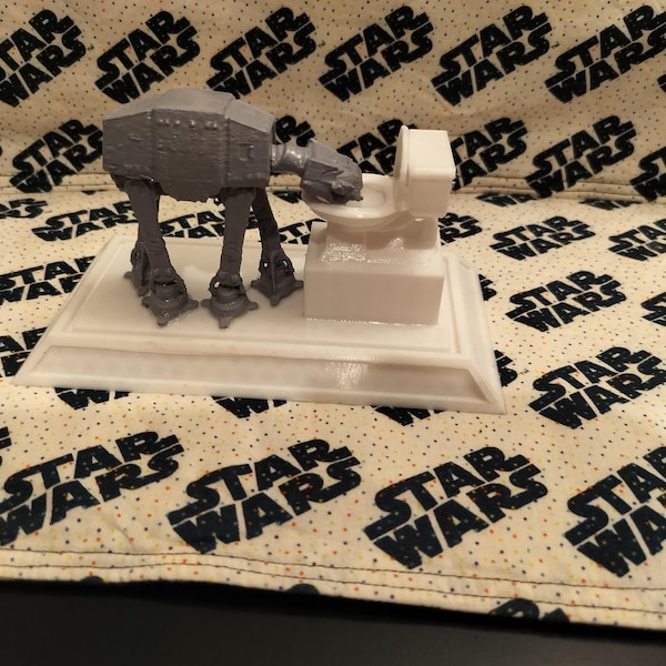 Lustiger 3D gedruckter Star Wars AT-AT, der aus der Toilette trinkt | Badezimmer Humor Geschenk für Star Wars Fans