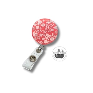 Gooseberry Round Badge Reel