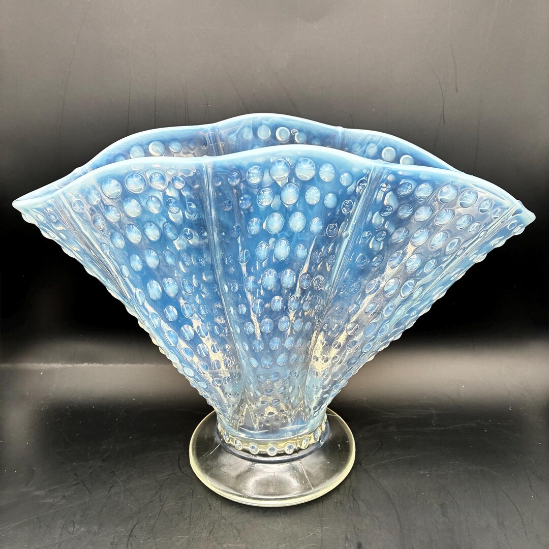 Vintage Fenton White Opalescent Hobnail Fan Vase Uranium Glass Glows ...