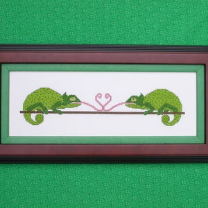 French Kiss -  Lizards Kissing Cross Stitch Pattern