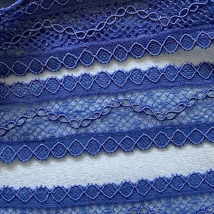 2,5 cm breite Stretch-Spitzenborte Hübsches dunkelblaues Stirnband, beide Kanten versäubert (verkauft von BTY) Stirnbänder, Dessous, Kinderbekleidung, Unterwäsche