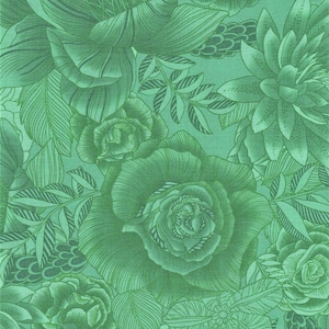 Puede incluir: Una tela floral verde con un patrón repetido de rosas, hojas y otros elementos botánicos. La tela tiene una apariencia texturizada, similar al lino.