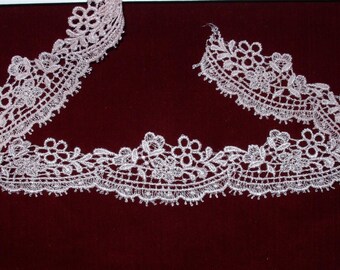 1 yard x 1 1/2" wide Vintage Venice Lace Trim Pale Antique Mauve Scalloped Edge (sold BTY) Venise Rose Antique Pink