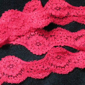 2 Meter Stretch Spitzenbesatz 1,5 cm breit Ungewöhnliche True Red Scalloped Kanten Dessous Active tragen Stirnbänder (auch BTY erhältlich)