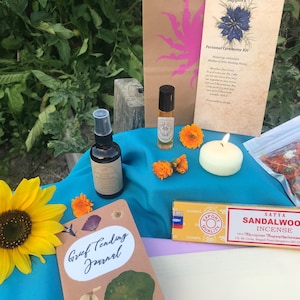 Meditatiekit rouwverwerking: handgedecoreerd dagboek, calendulabloemen
