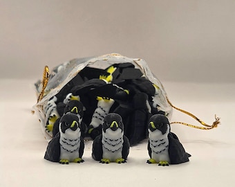 Falcon Flexi Toy Bundle | 3D Printed Mini Bird Fidget | Pocket Pal for Anxiety | Sensory Desk Pet | Bird Lover Gift ~1 Inch