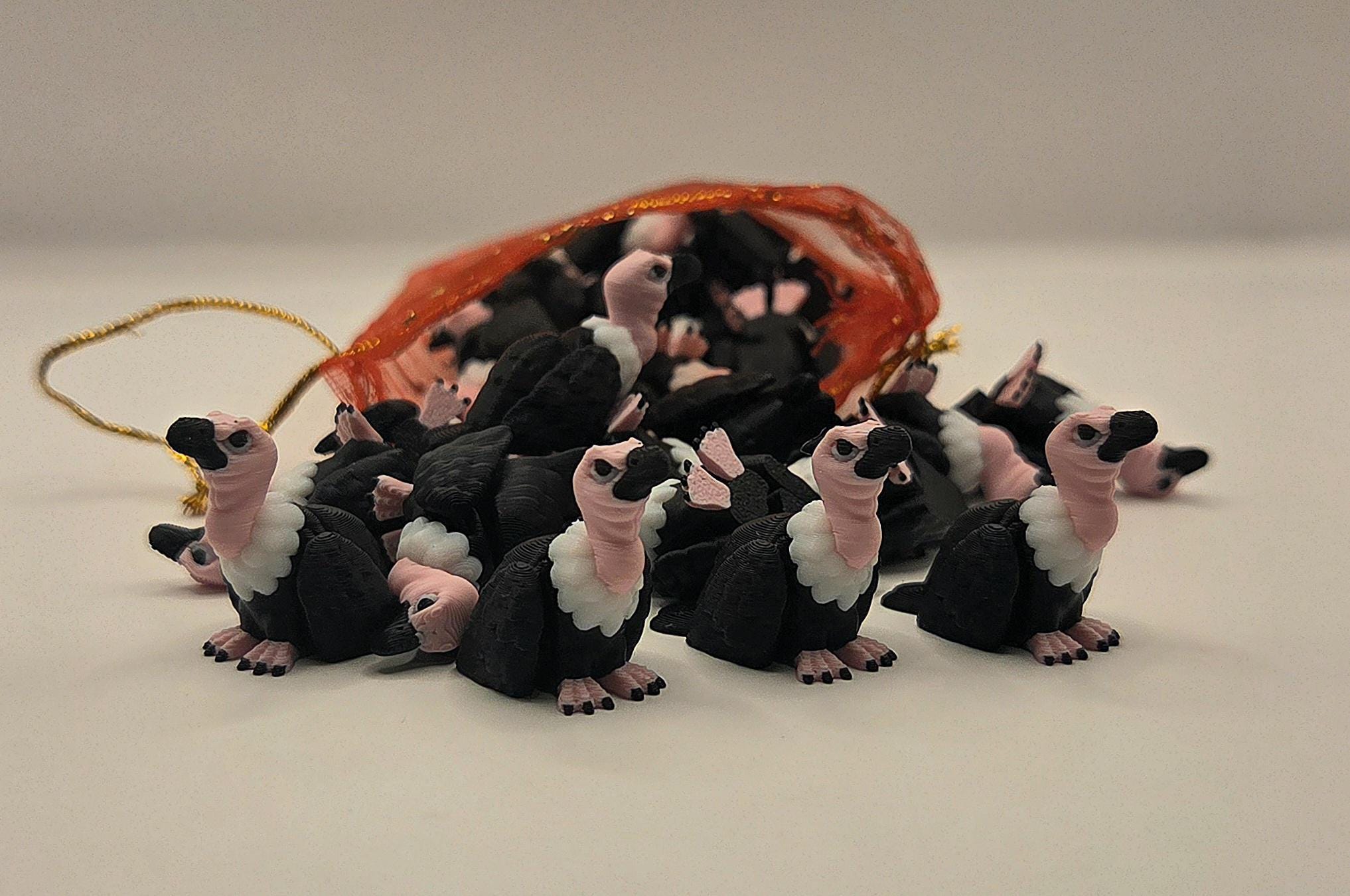 ビリヤードキューVULTURE Vultures Flexi Bird Bundle | 3D Printed Mini Vultures ~1 Inch