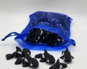 Orcas | 3D Printed | Articulated Flexi Bundle | Adorable Poseable 1 - Inch Orcas | Perfect Desk Buddy | Pocket Pal | Sensory Aid