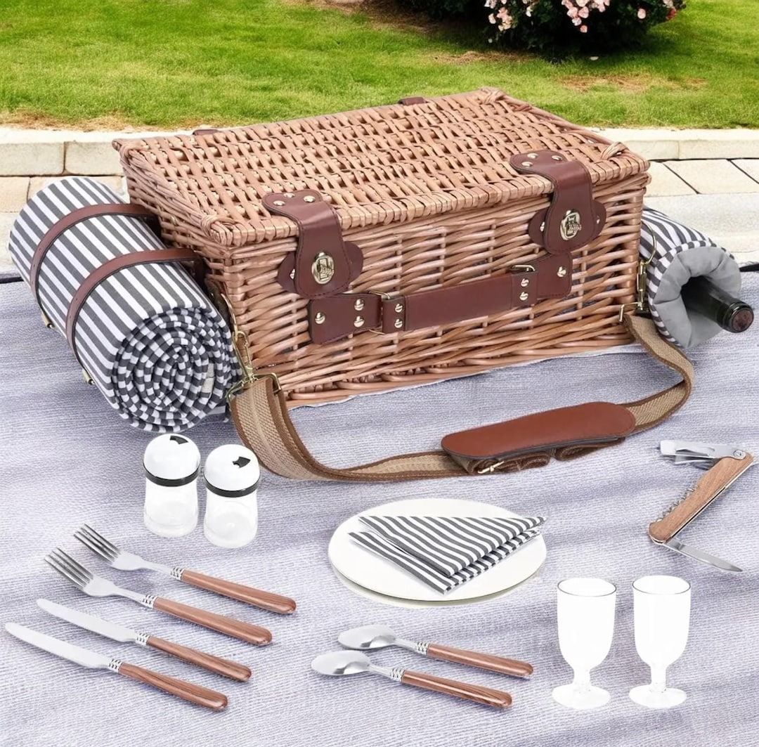 Wicker Picnic Basket for 2 Persons, Basket With Blanket and Wine Pouch ...
