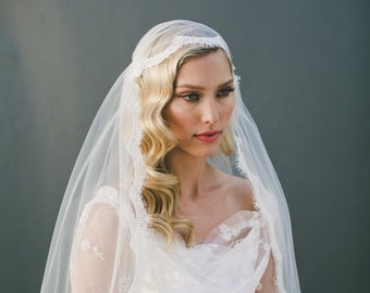 Juliet Cap Veil-Chapel Length Veil-1 Tier Mantilla Veil-Boho Veil-1920s Headpiece-Veiled Beauty-Halo Crown-Bohemian Crown-Waltz Length  1552