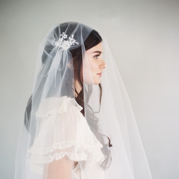 Juliet Cap Veil-Lace Juliet Cap Veil-1920s Bride-Lace Wedding Veil-Bridal Veil-Fingertip Length Veil-Chapel Length Veil-Two Tier Veil-1624