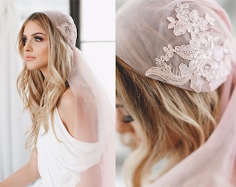 Pink Juliet Cap Veil-Lace Cap Veil-Art Deco Veil-1920s Veil-1920s Bride-Halo Crown-1920s Headpiece-Pink Lace Applique-Boho Veil-  1718