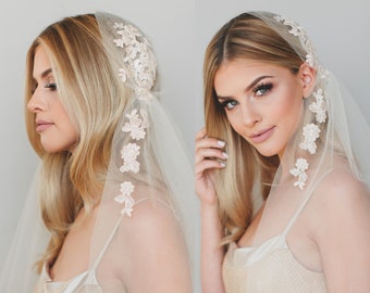 Juliet Cap Veil, Champagne Lace Veil, Custom Lace Veil, Soft Tulle Fabric, Lace Applique Veil, Floral Boho Veil, 1920s Veil, Flower Veil