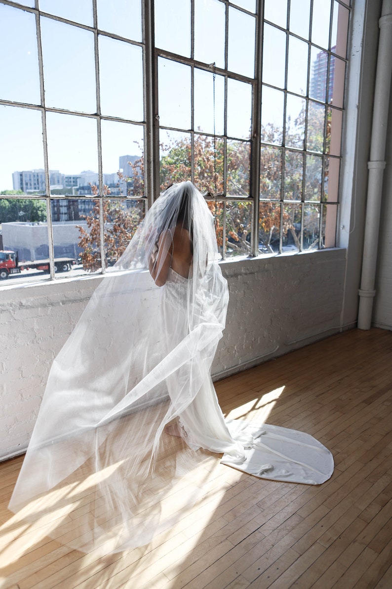 Cathedral Veil, Wedding Veil, Classic Bridal Veil, Fingertip Veil, Long Veil, Chapel Veil, Waltz Veil, Simple Veil 0802 image 4