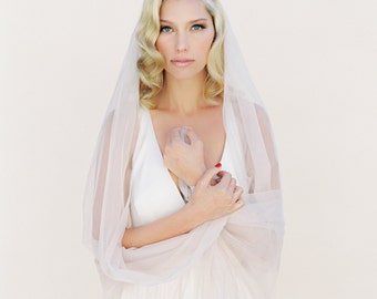 Simple Wedding Veil, Soft Veil, English Net Veil, Single Tier Veil, Bridal Veil, Fingertip Length, Ivory Cathedral Veil, Wedding Veils 0801