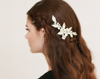 Gold Leaf Comb, Crystal Bridal Comb, Wedding Comb, Veiled Beauty, Swarovski Hairpiece, Rhinestone Hair Vine, Halo Crown, Boho Crown,  1704