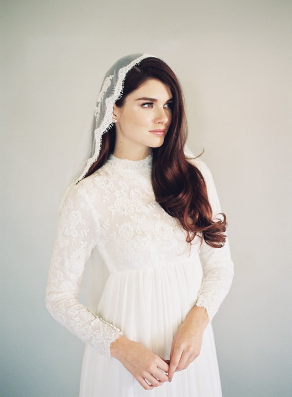 Velo Mantilla Da Sposa Fingertip Pizzo Avorio - Fatto A Mano 125 Cm