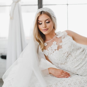 Chantilly Lace Veil, Juliet Cap Veil, Lace Wedding Veil, Lace Cap Veil, Fingertip Veil, Cathedral Veil, Bohemian Veil, Veiled Beauty, 1210