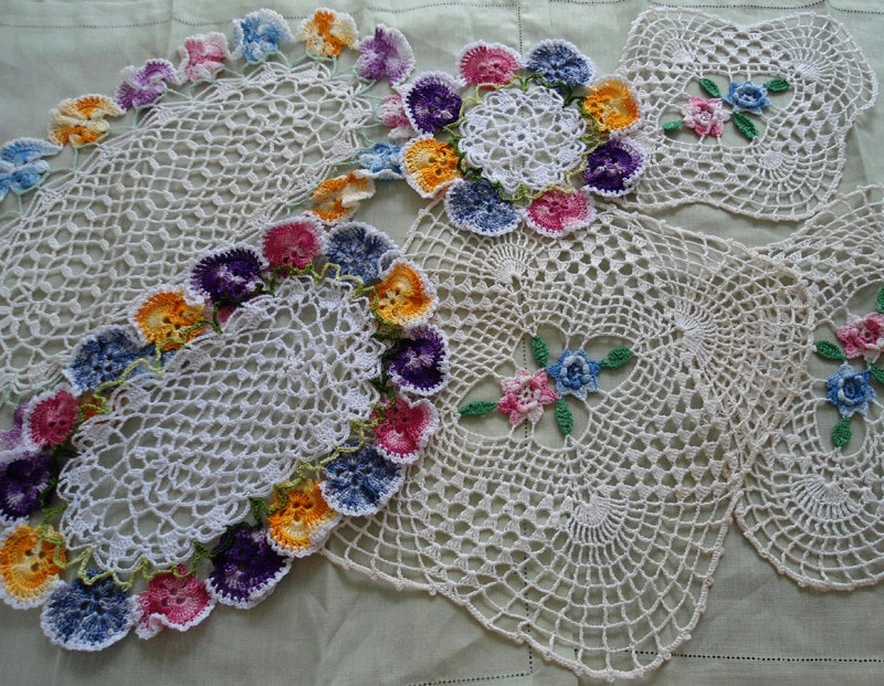 38 Pansy Crochet Patterns for Flowers, Decor, and Wearable Details 26 Vintage Rose & Pansy Doilies Crochet