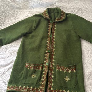 Vintage geborduurd mosgroen gekookt wollen jack maat s