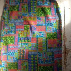 Vintage 1960s straight skirt size small
