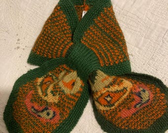 vintage hand knit scarf