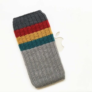 Star trek wesley hotsell tricolor stripe sweater