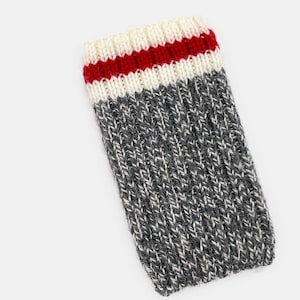 Hand Knit Apple iPod Classic Sleeve | Apple iPod Cozy | Apple iPod Classic Cover | iPod Case - Roots Canada Cabin Style