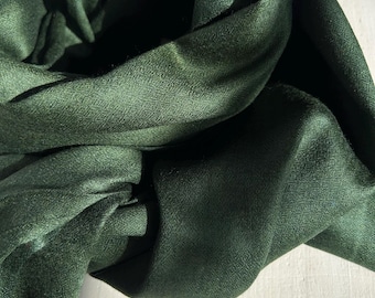 Chal o bufanda de cachemir y seda en color verde militar