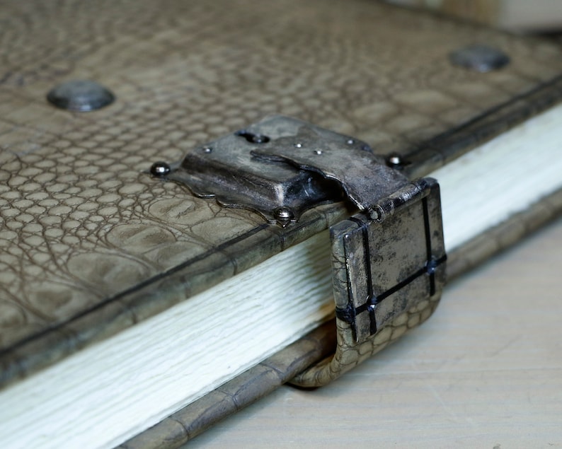 Journal with Lock and Key, Antique Crocodile Textured Leather The Collector image 7