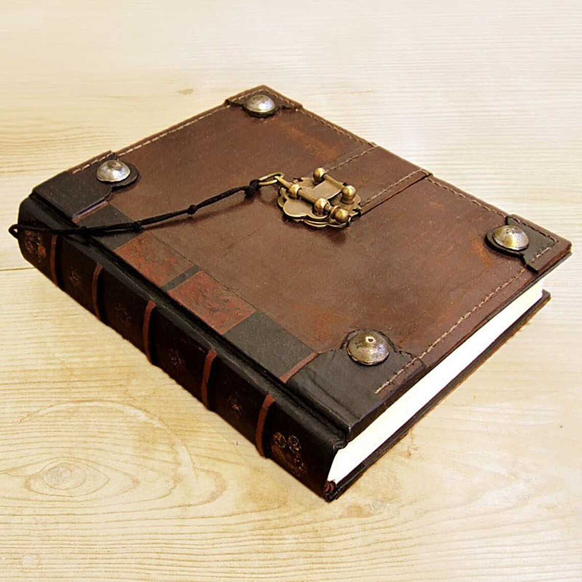 The Book Brown Vintage Leather Journal with Lock Etsy