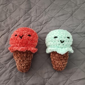 2 Cute Crocheted Ice Creams