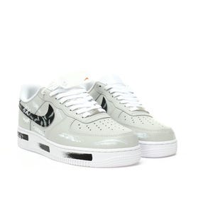 Custom Air Force sneakers with hand-made painted Retro Vintage sneakers shoes Graffiti