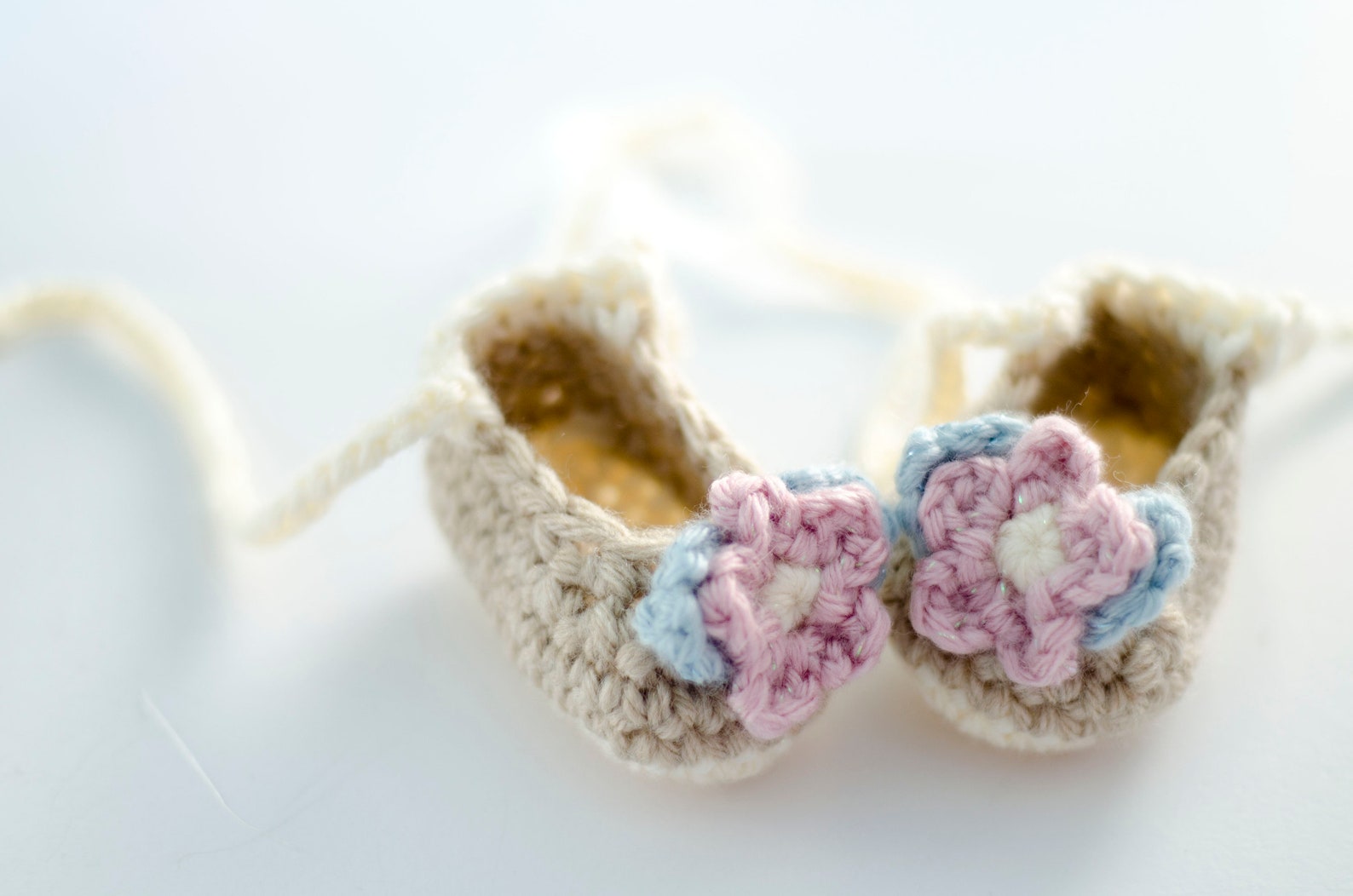 crochet baby booties, baptism gift for girls, floral baby crib shoes _ ballet slippers in beige and ivory, new baby coming home