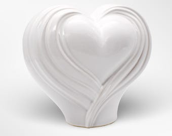 Heart-Shaped White Glossy Ceramic Urn - Elegant and Timeless Memorial
