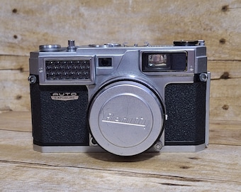 Vintage Beauty LM Rangefinger Film Camera ca 1959 L8009 - Not Film Tested, Read Description, May Need Repair / For Parts Copal SV 1:1.9 45mm