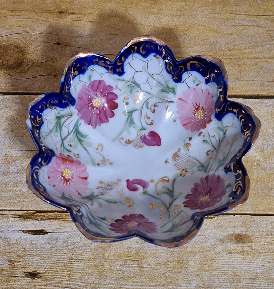 Antique Japanese Footed Flow Blue Scalloped Edge Candy or Nut Bowl ...